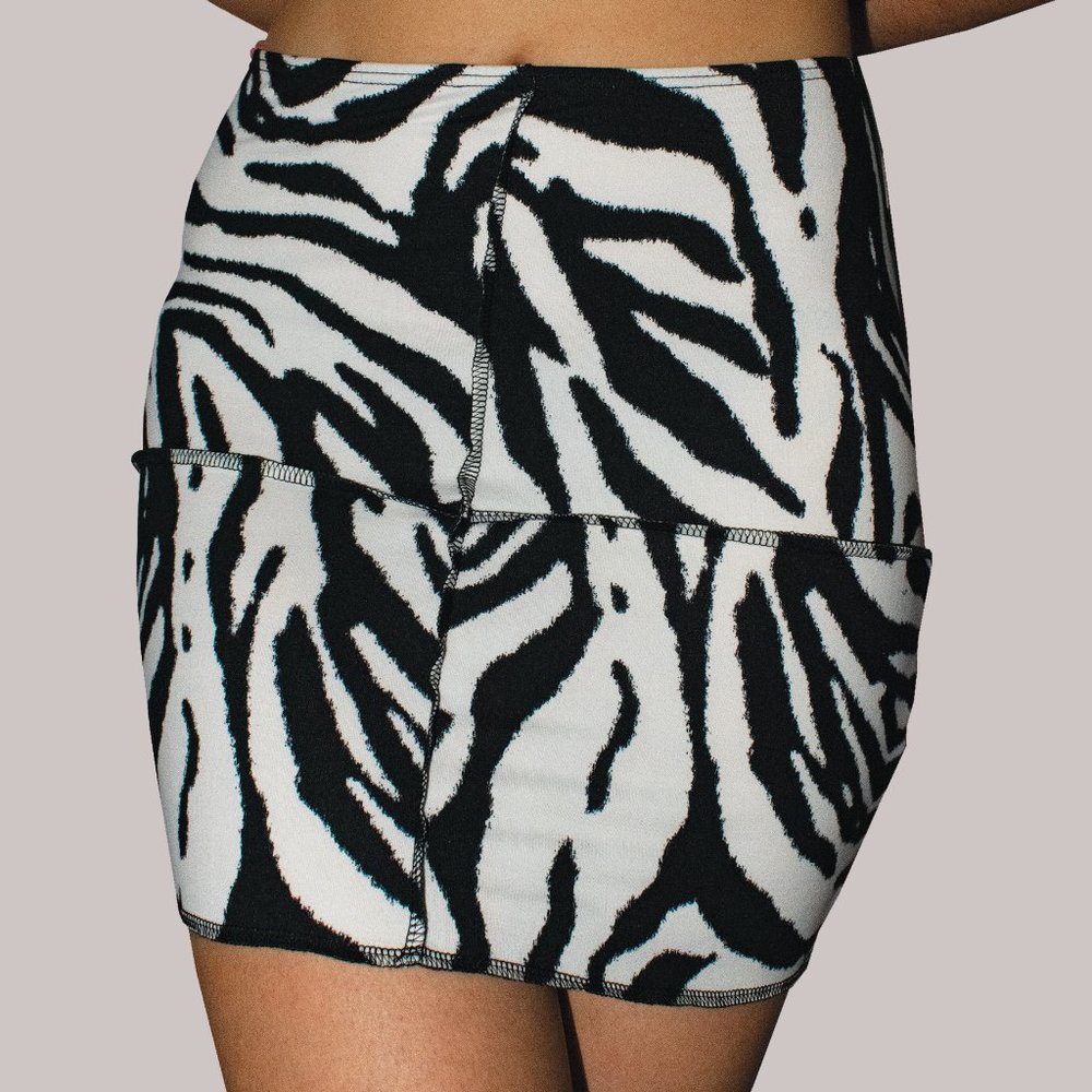 Black and White Zebra Print Mini Skirt - Picture 2 of 3
